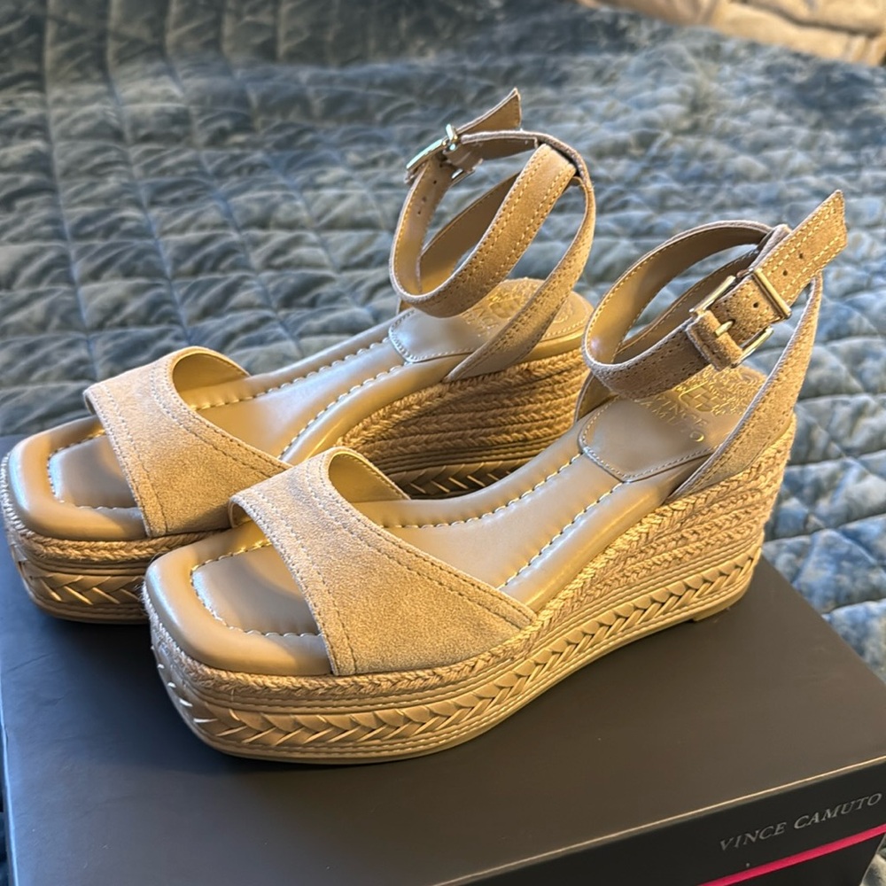 Vince Camuto Lilla Suede Wedge Sandals - Tortilla (color). Size 7M. NEW in box!